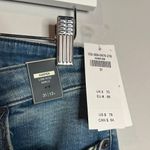 Abercrombie & Fitch NWT  Harper Low Rise Ankle raw hem jeans Photo 2