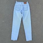 Levi's 90s Levi’s 550 Relaxed Fit Tapered Leg Ladies 10 REG Light Blue Jeans worn in Photo 2