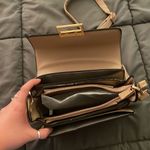 BRAND NEW! Taupe purse with adjustable strap. 5 separate compartments Photo 4