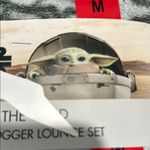 women’s fuzzy Pajamas - size M. 2 pc. Super cozy! Star Wars, yoda Photo 7