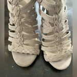 Fergalicious  By Fergie Women’s 6.5 Gladiator Back Zip Tan‎ Strappy Sandal Heels Photo 2