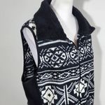 CHAPS Black and White Fair Isle Fleece Vest with Sherpa Collar Size Large Photo 3