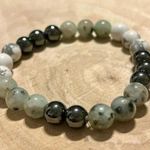 Handmade 🥝 Kiwi jasper + Hematite + Howlite Crystal beaded bracelet 🥝 Photo 0