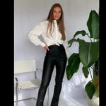 NA-KD  PU Side Slit Leggings XSmall EU34 Photo 4