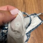 Lululemon Womens Blue White Floral Power Y Bra Tank Top Wildwood Size 4 Small Photo 5