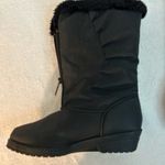 Totes Women’s Winter Boots – Size 7W Black Photo 5