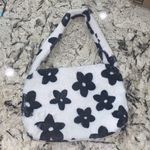 Black and White Floral Plush‎ Purse with top zipper Photo 1