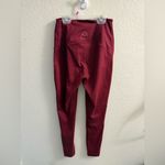 Beyond Yoga NWT  POWERBEYOND Midi Legging 2.0 Burgundy Size S Athletic Running Photo 3