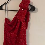 Mermaid Fit Red Formal Gown Size 6 Photo 1