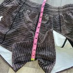 Lululemon x Peloton Hot Hotty Shorts 8 4” inseam Photo 3