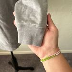 Gray quarter sleeve crew neck top Photo 4