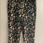 Roz & Ali Stunning Floral Print Plus Size Cropped Stretch Summer Pull On Pants Bottoms Photo 0