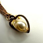Gold tone pearl in heart dainty pendant necklace Photo 5