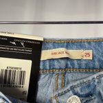 Levi's NWT Levi’s Ribcage Bell Jeans in Marine Babe Light Wash Blue Size 25 Photo 4