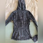 Lululemon  Hooded Define Jacket *Nulu
Twillines White Black size 2 Photo 3