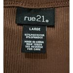 Rue 21 Short Sleeve V Photo 4