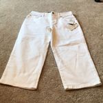 IZOD  woman’s  crop jeans Photo 0