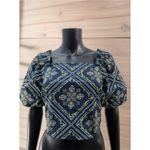 Loft  Navy Puff Sleeve Smocked Cotton Crop Top Floral Size M Photo 4