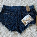 Ksubi  albuquerqe cut off crowded house shorts leopard blue size 26 Photo 7