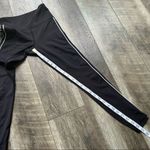 Zyia  Active Striped Logo Light N Tight 7/8 Leggings Size 2 Photo 7