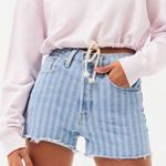 Levi's Womens 501 High-Rise Shorts Tango Wide Stripe Photo 3