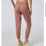 Vuori  Women's Performance Joggers In Tamarind Heather Size: M Photo 1