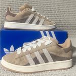 Adidas Campus Sneakers in Brown and White Photo 0