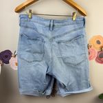 Old Navy  Wow High-Rise 7" Denim Shorts - Size - 12 Photo 1