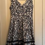 Jones Wear Dress | Black & White Patterned Fitted Flare Dress Stripes Floral 12 Photo 4