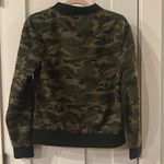 La Coalition size Xs Camouflage Bomber Jacket Green Photo 4