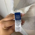 Old Navy NWT White Grey Checkered Scarf One Size Photo 3