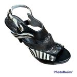 BKE  Woman’s Snakeskin / Zebra Printed Classic Chic Heels Size 8 1/2 Photo 0