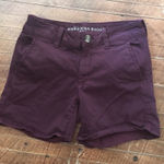 American Eagle  Midi stretch maroon shorts Photo 0
