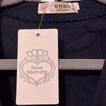 Button up cinch waist shirt Blue Size 8 Photo 2