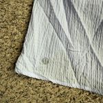 Lululemon Negative Split Textured Run Short 2.5" Photo 4