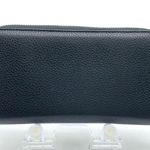 Gucci black pebbled leather full zip around wallet with box Photo 3