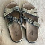 Taos OASIS Metallic Leather Strappy Slip On Slides Sandals Womens Sz 8 / 38 Eu Photo 9