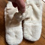 American Eagle Women’s White Fluffy Mittens Photo 2