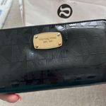 Michael Kors Black Wallet Photo 0