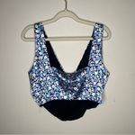 The Frolic‎ Floral V Photo 1