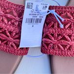 Old Navy Women's Ginger Spice Slip On Crafted Sandals With Flower Design Sz 8 Photo 3