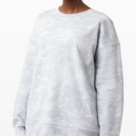 Lululemon Perfectly Oversized Crew
Incognito Camo Alpine White Multi Sweatshirt Size undefined Photo 0