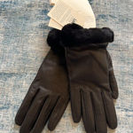 UGG NWT!  Black Genuine Leather Shearling Cuff Touchscreen Compatible Gloves S Photo 0