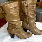 White Mountain  Wo size 7 Tan Heeled Boots with Slouchy Design INSIDE ZIPPERS Photo 0