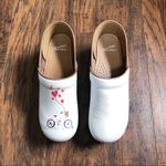 Dansko • Twin Pro Leather clogs white hand painted bicycle heart print Photo 3