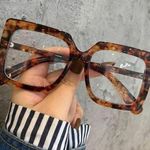 Frame Tortoiseshell  Glasses Photo 0