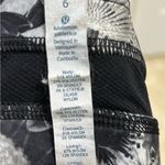 Lululemon size 6 Women's athletic top with built in bra grey Photo 5