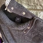 Gap turtleneck sweater gray pink snap neckline Photo 3