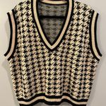 SheIn Curve Sweater Vest Photo 0