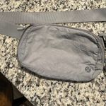 Lululemon Everywhere Belt Bag 1L Photo 4